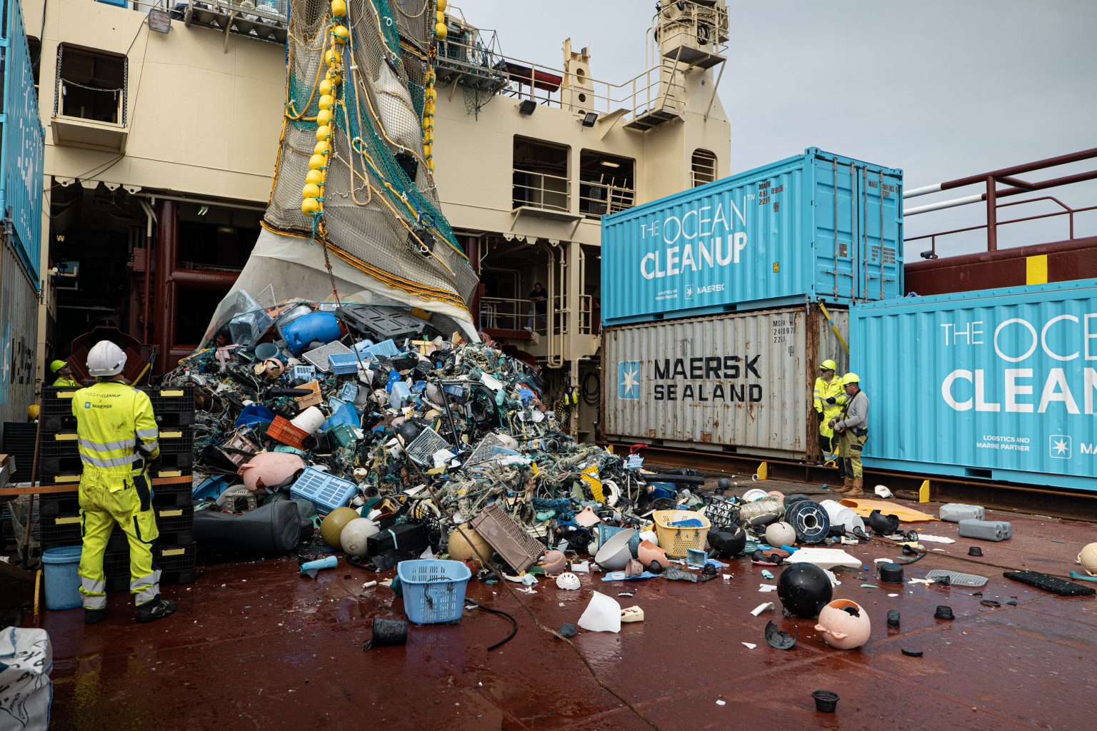 The Ocean clean up ship