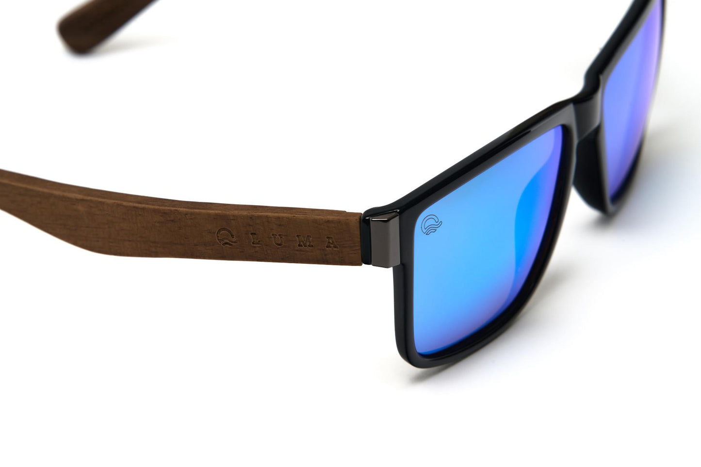 Luma sunglasses Fistral blue close up product view