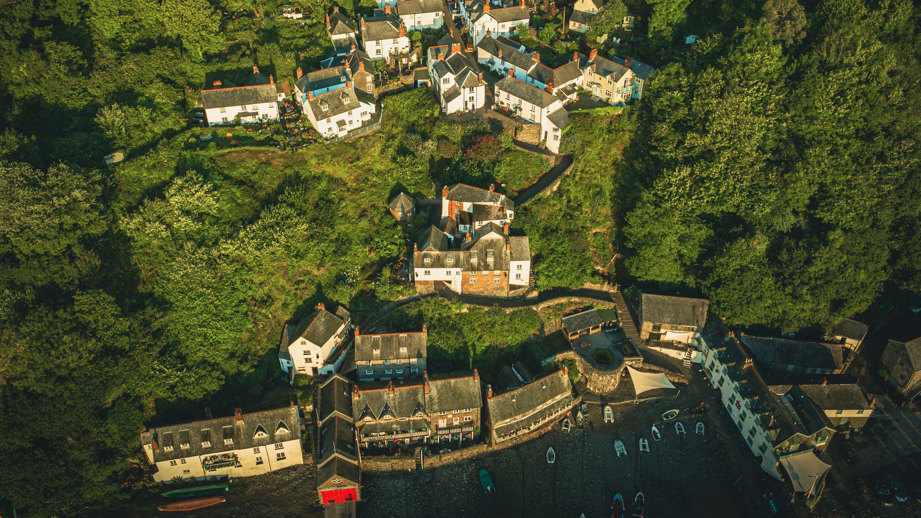 clovelly village ariel view devon